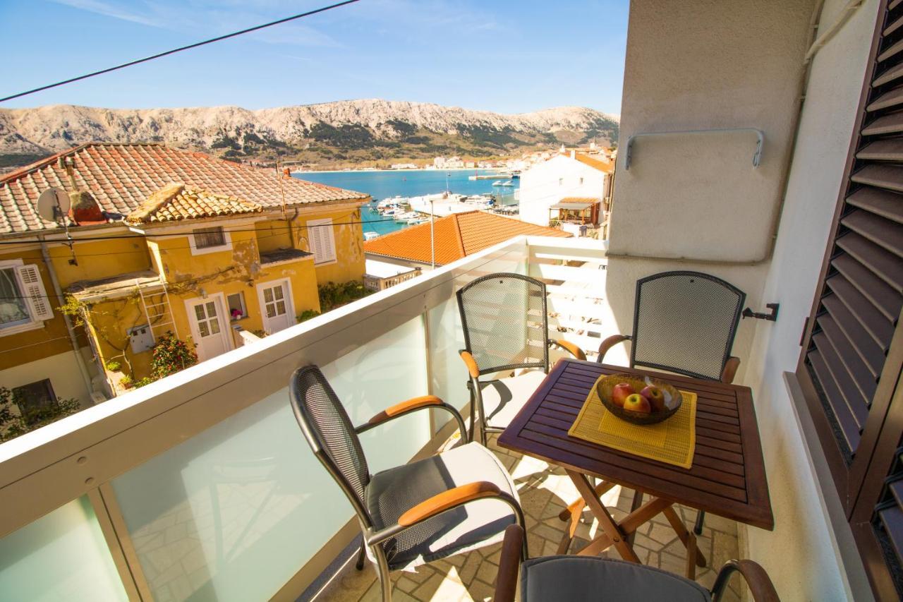 Apartment Mario With Terrace And Sea View Baska  Bagian luar foto